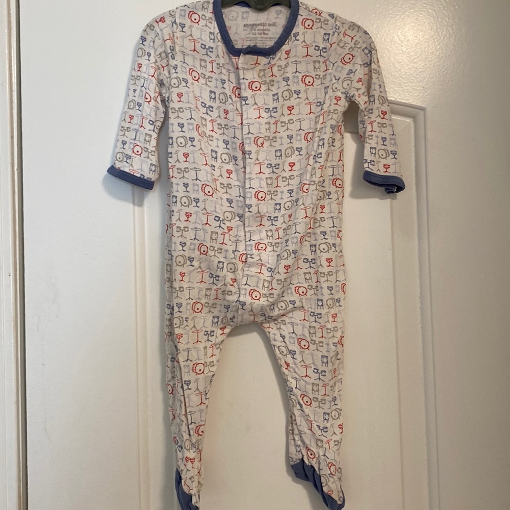 Magnetic me size 3-6 months